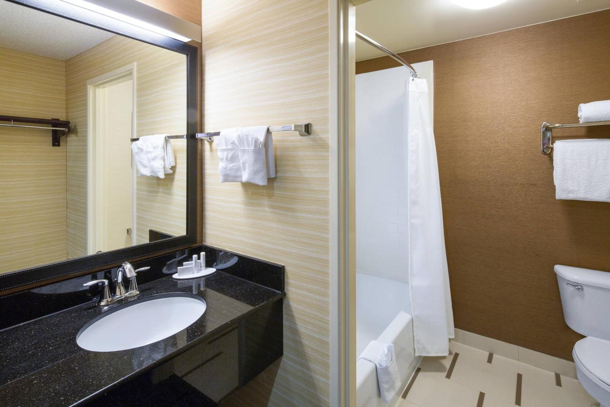 Fairfield Inn & Suites By Marriott San Antonio Airport/North Star Mall Exterior foto